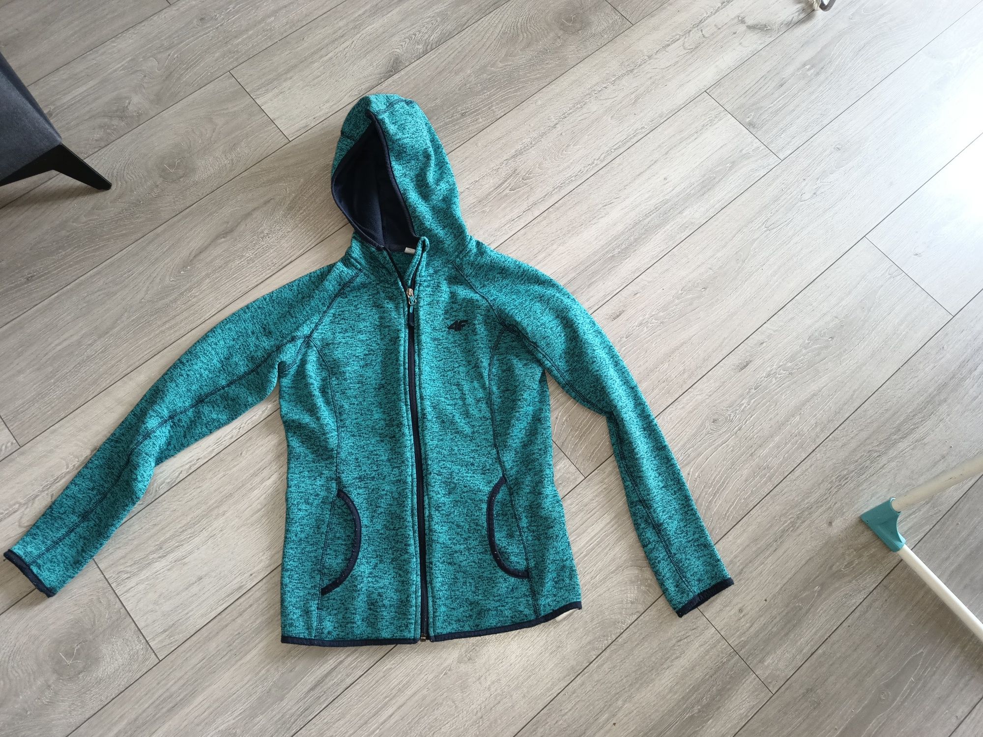 Bluza zielona 4f