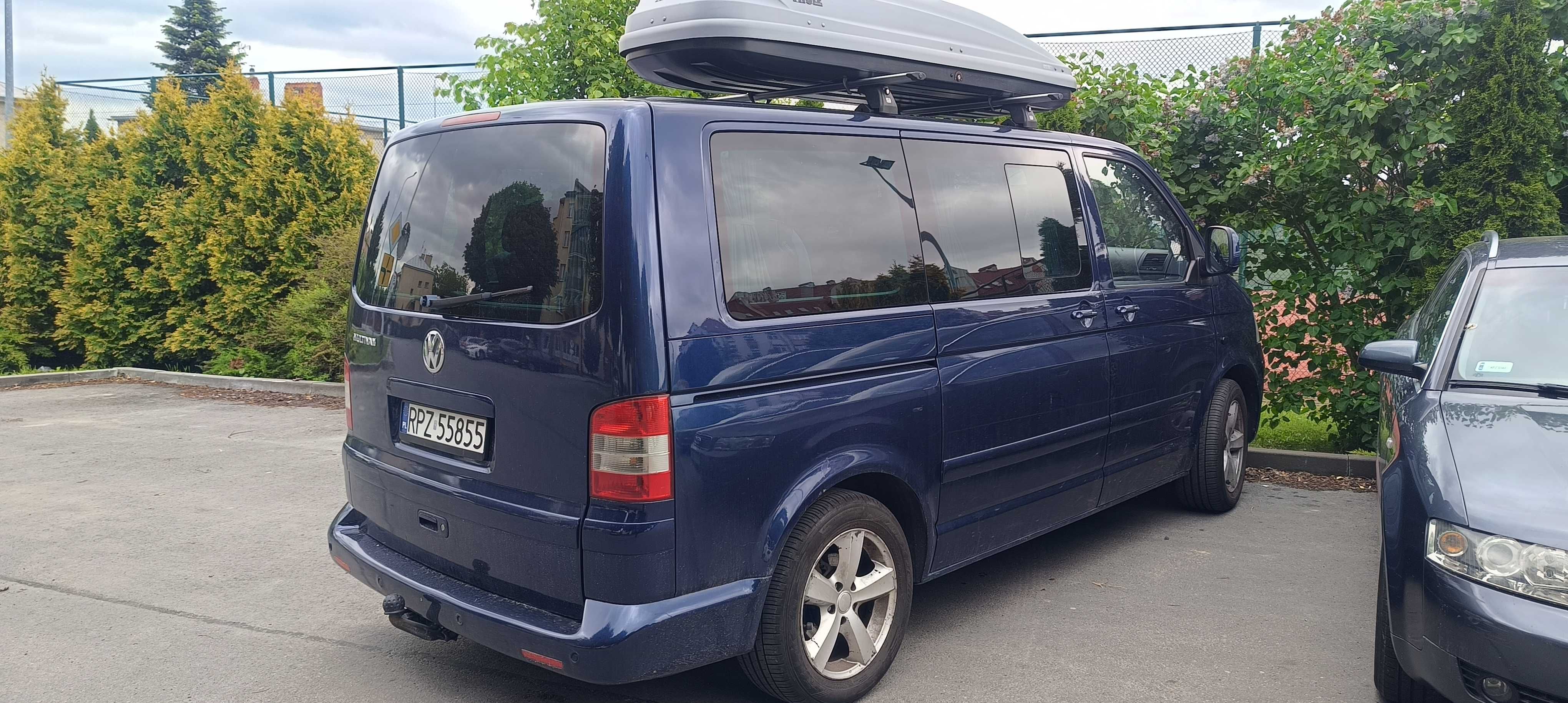 Multivan T5 Atlantis 2,5L 174km 7 osobowy