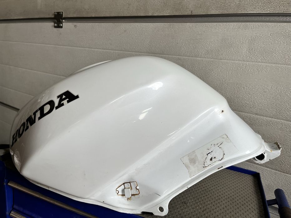 Zbiornik paliwa bak honda VFR 750 F RC 36