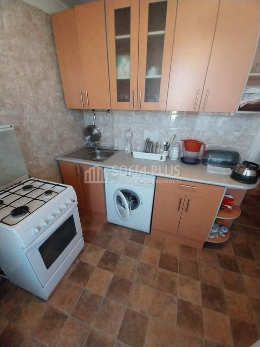 Срочно! 2к, Березняківська вул. 30а, недорого