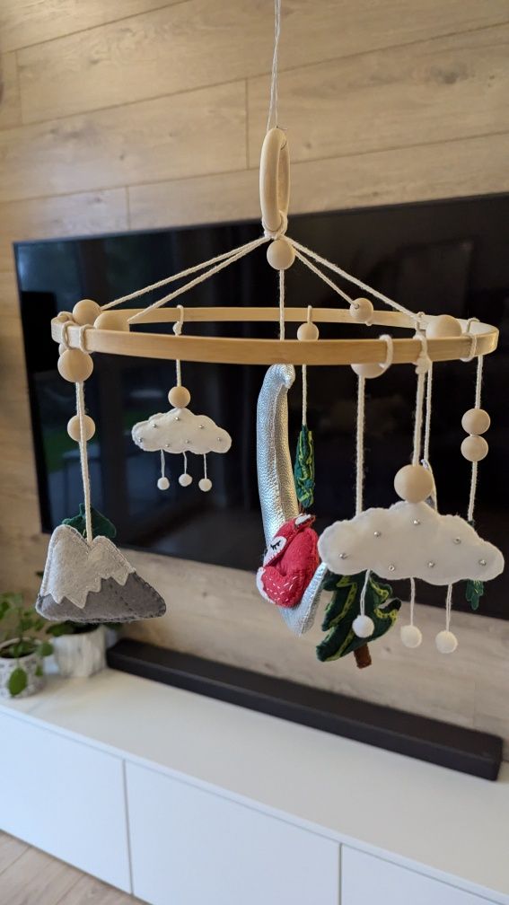 Karuzela do łóżeczka handmade las