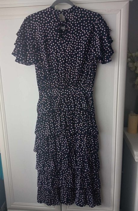 Piękna sukienka z falbankami Reserved rozmiar S