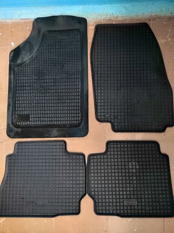 Гумові килимки форд мондео 4