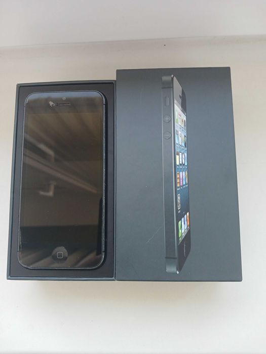 Продаю айфон 5 без айклауда