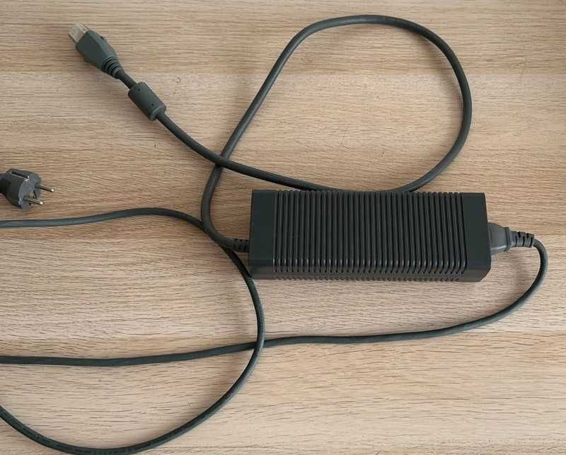 Alimentador/Transformador Xbox 360