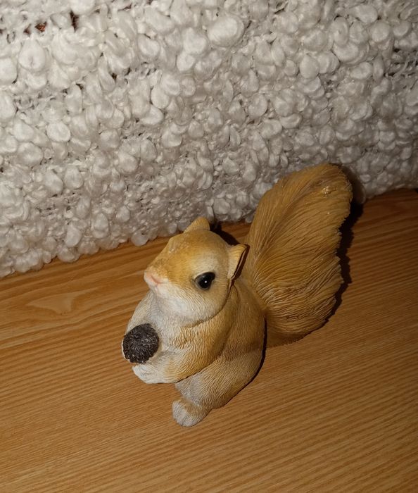 Фігурка "Білочка"