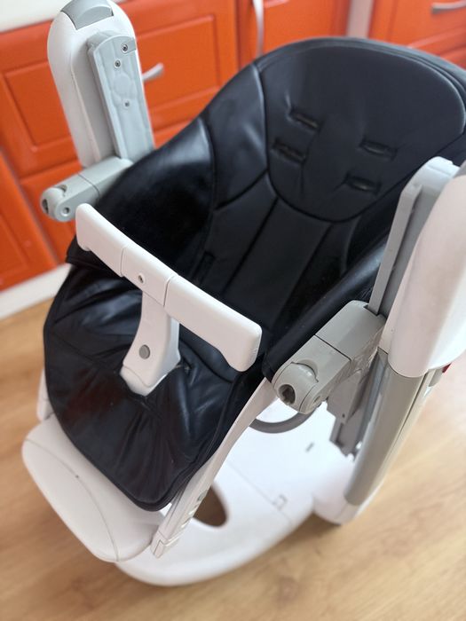 стільчик для годування та гайдалка 3в1 Peg-Perego Tatamia