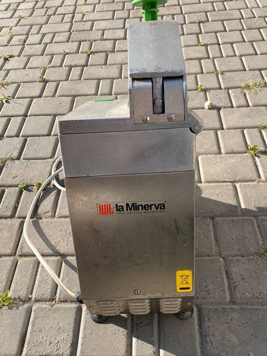 Професійна овочерізка la Minerva