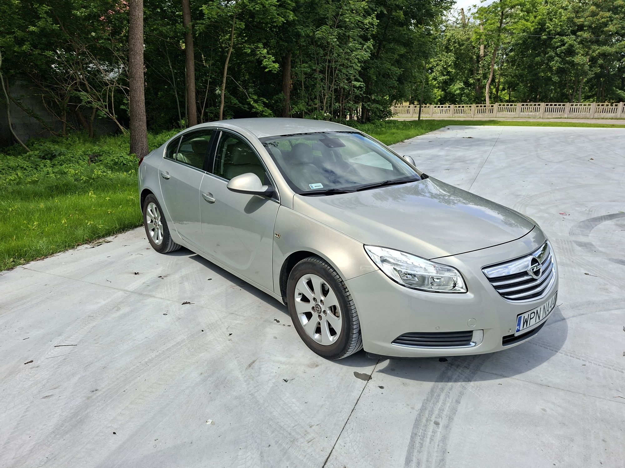 Opel lnsignia 1.8 bezyna.