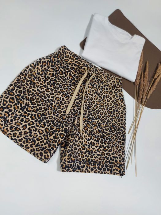 Шорти - бермуди. Футболка. Шорты лео