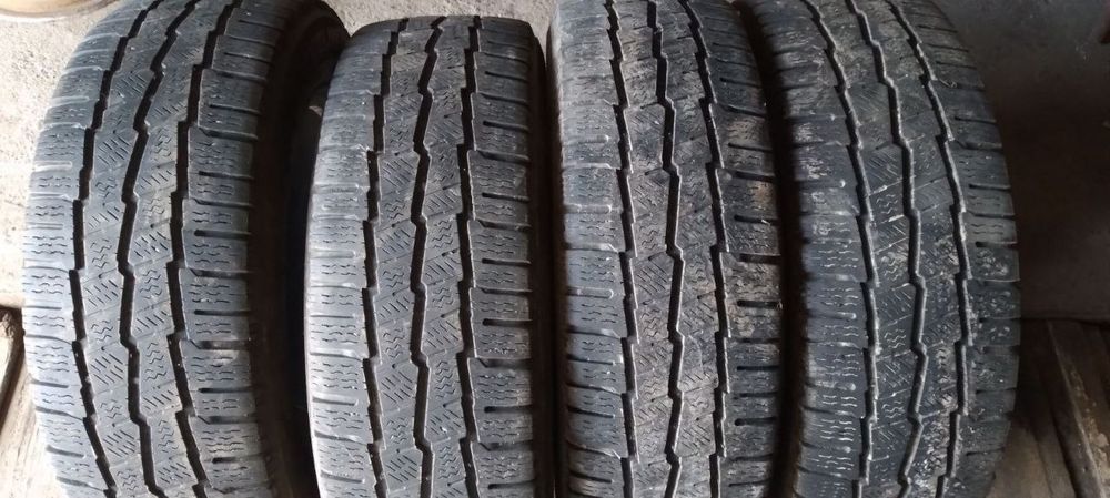 Продам комплект резини 205-65R16C 6,5Mishelin