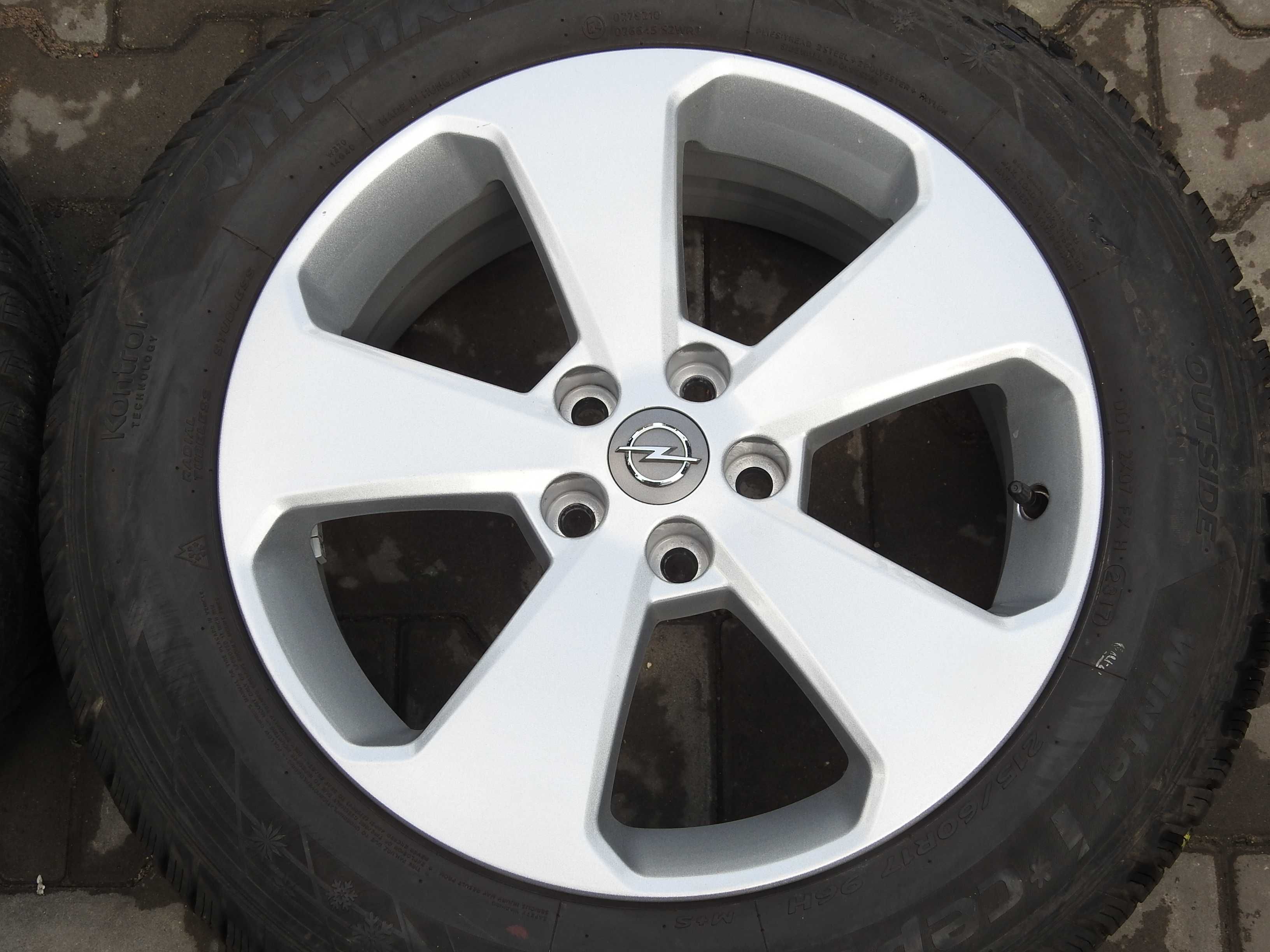 4x Alufelgi 5x105 17'' 7J ET 38 Opel z czujnikaki cisnienia TPMS