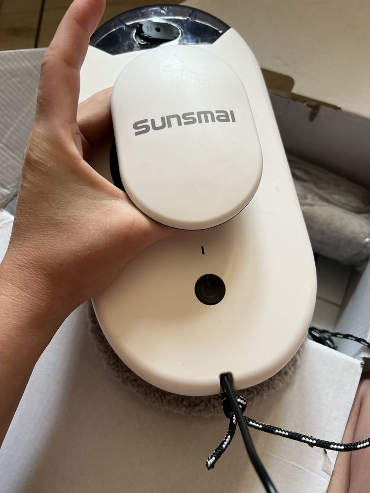 робот для миття вікон Sunsmai