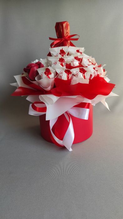 Серце з шоколаду Подарунок дівчині асортимент букет