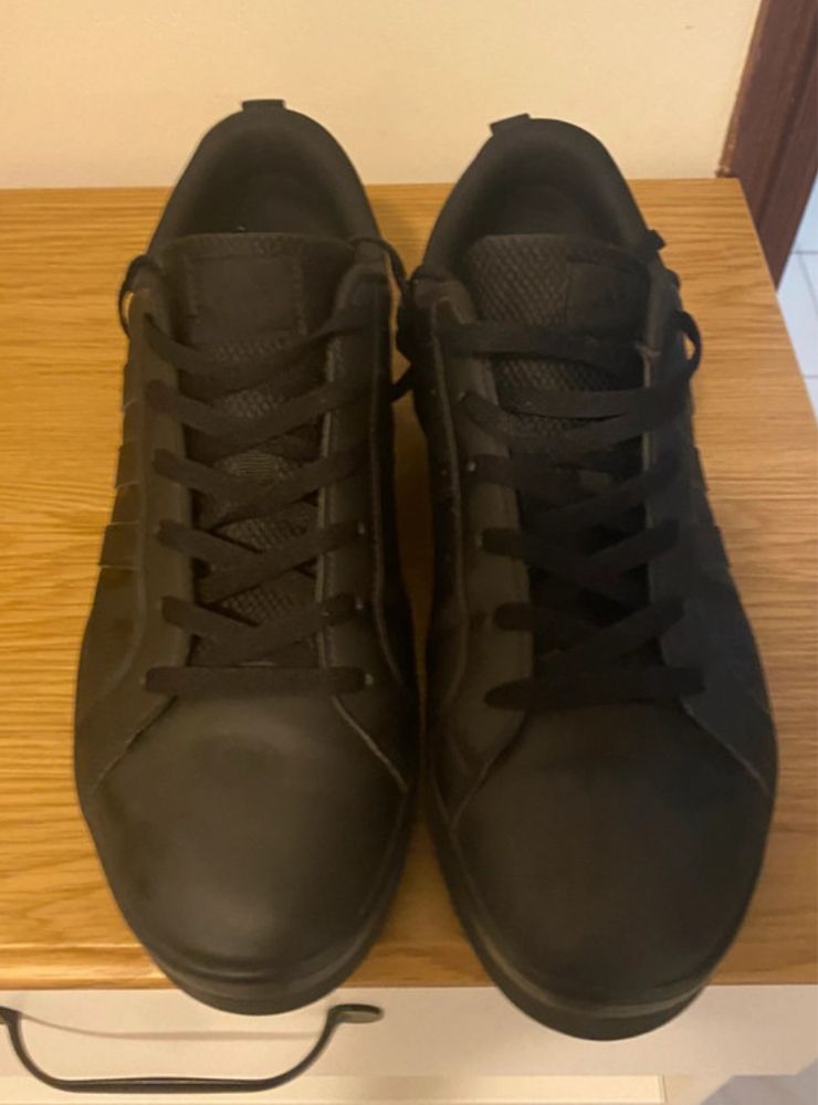 Ténis Preto Adidas – Original, Tamanho 45 | 45€