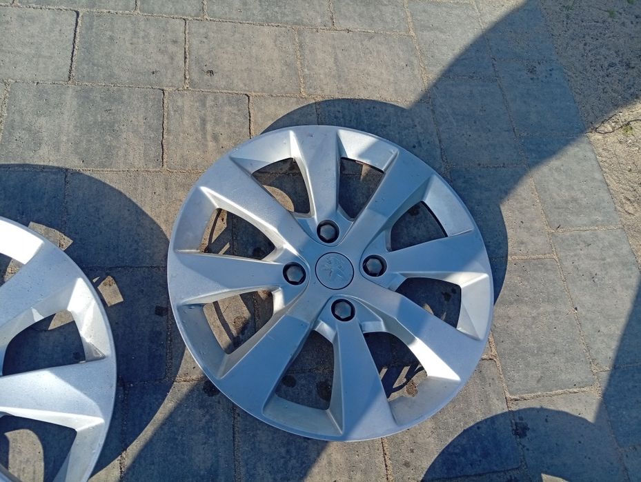 Peugeot 2008 Peugeot 208 orginalne kołpaki 15 cali