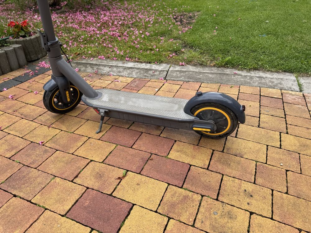 X20 10 jest to motus scooty 10 2022