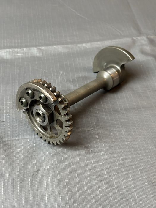 Balanser wałek balansera YAMAHA YZF450 R 02-05