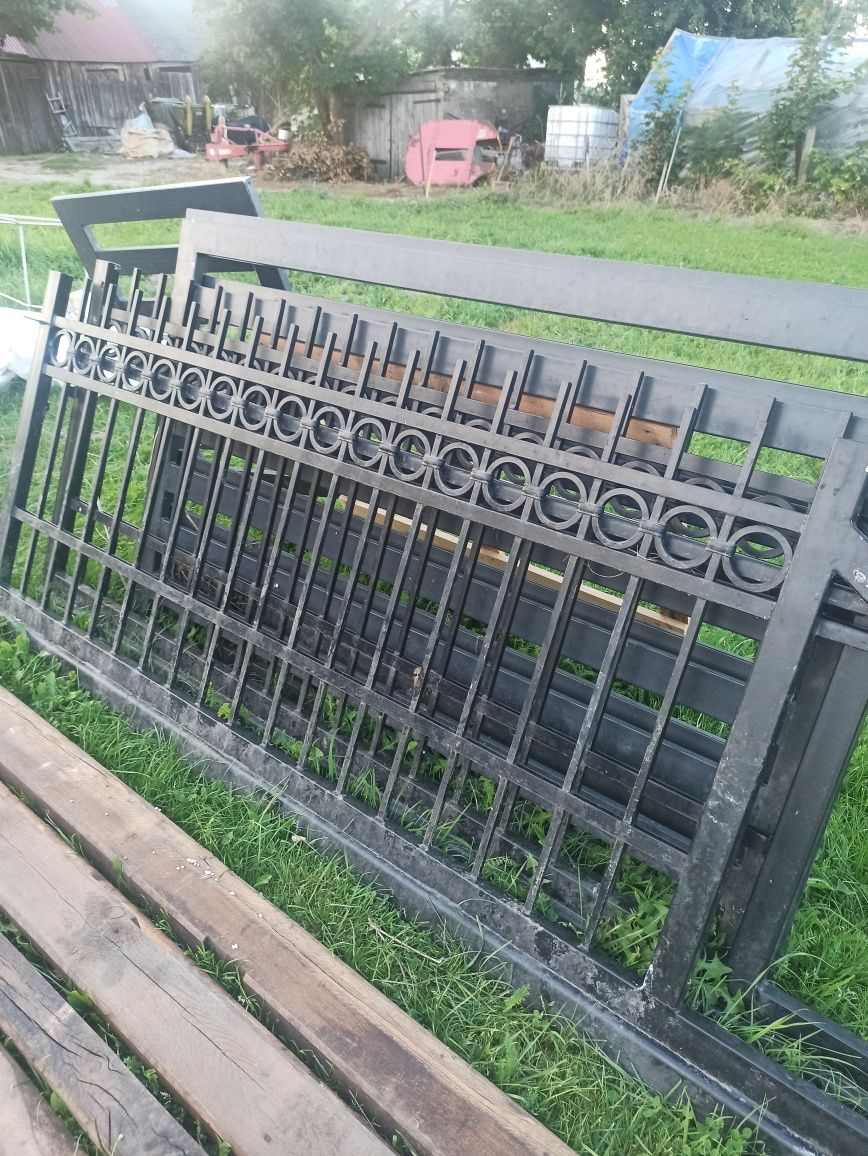 Brama przesuwna dwu elementowa