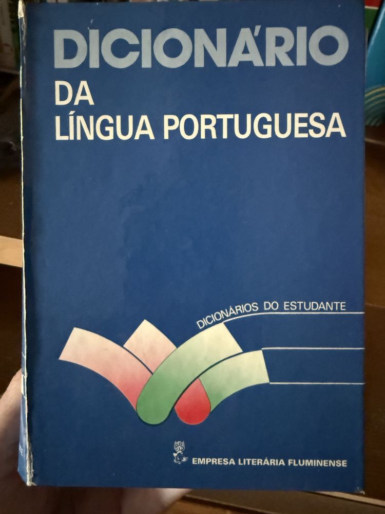 Varios dicionarios