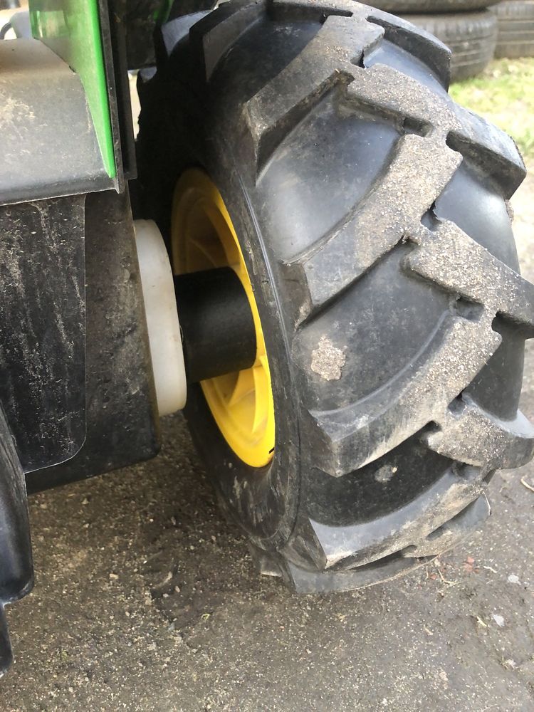 John Deere PEG PEREGO Komplet adaptery koła pompowane gumowe pneumatyc
