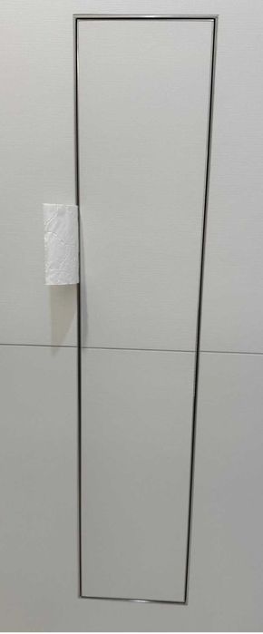 Szafka podtynkowa, schowek na szczotkę WC - papier poziomo, biała.