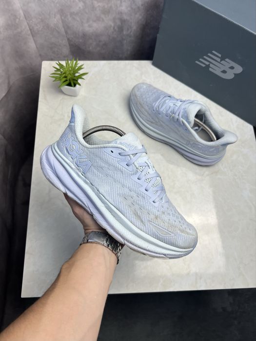 Кроссовки Hoka Clifton 9 Розмір 42.5 Original Взуття