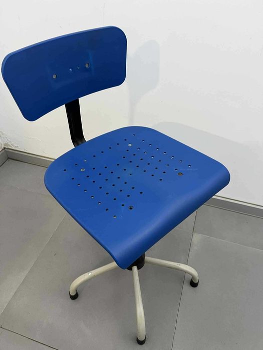 Cadeira de costura profissional