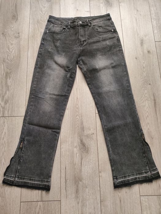 Flared jeans джинси розмір М