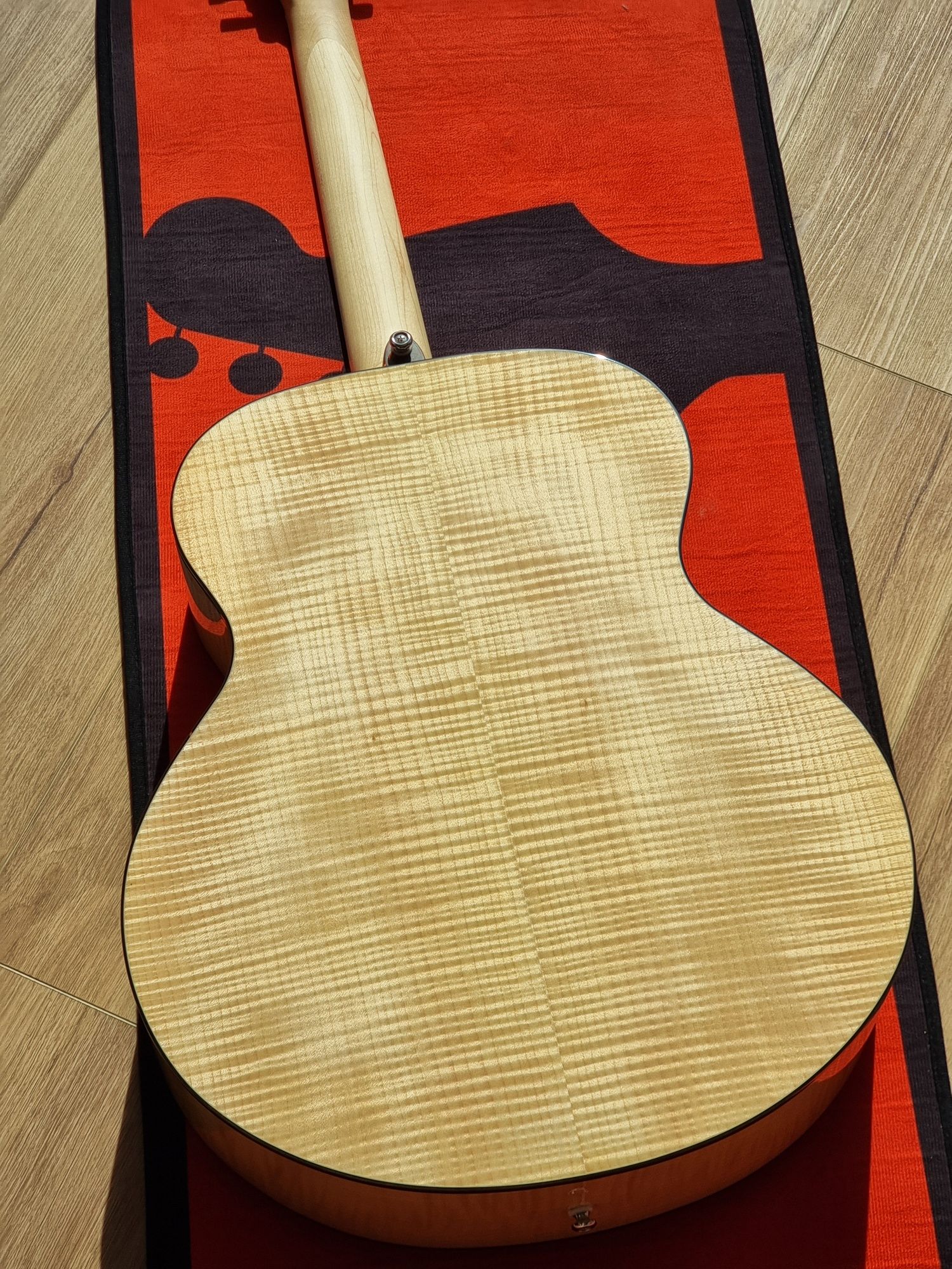Gitara akustyczna Framus Legacy FJ 14 Jumbo Flame Maple