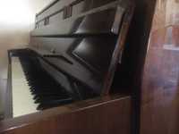 Piękne pianino Legnica w idealnym stanie