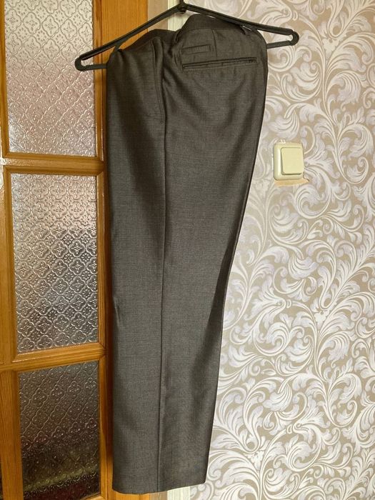 Чоловічий костюм трійка