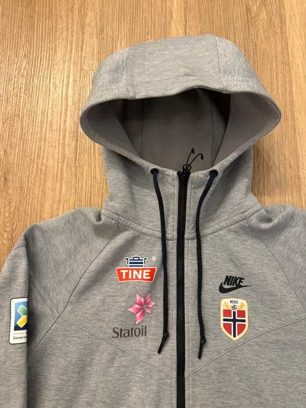 Nike Tech Fleece Windrunner Jacket Zip Hoodie size S Norge Team