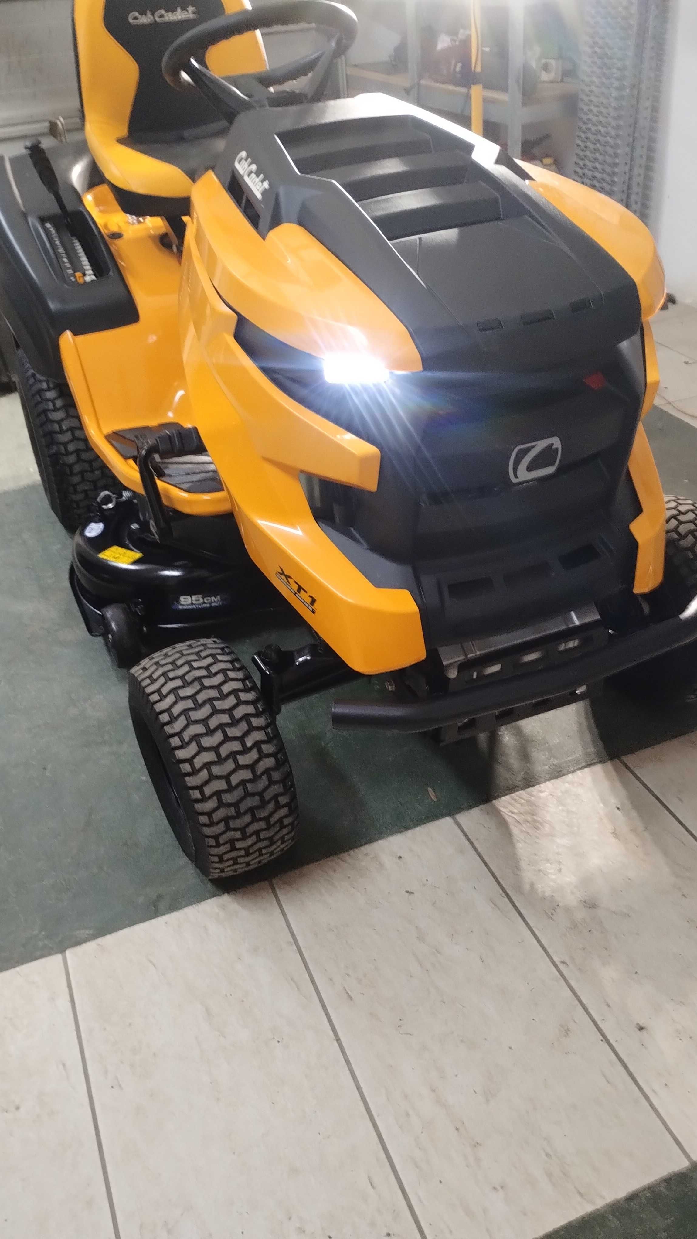 Kosiarka traktorek Cub Cadet XT1 - najnowszy model