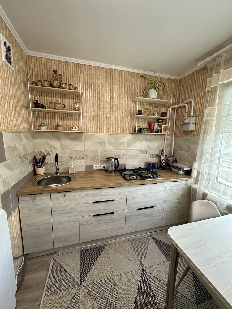 Продам! 1 комнатную квартиру Песочин(Надия)