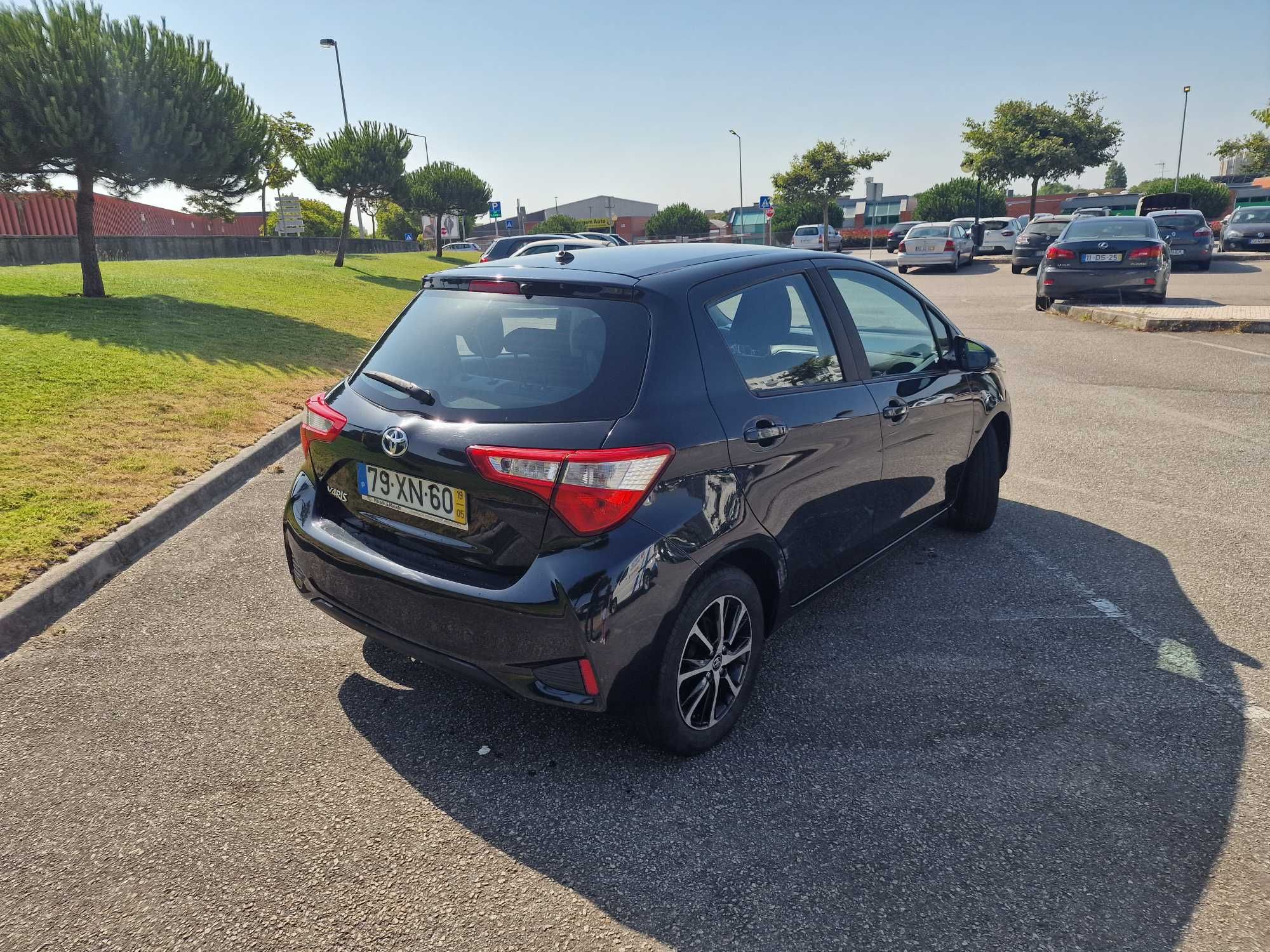 Toyota Yaris  1.0 Gasolina ano 2019, com 76.000 km reais