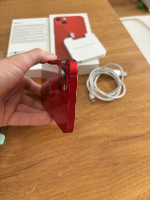 iPhone 13 256gb red