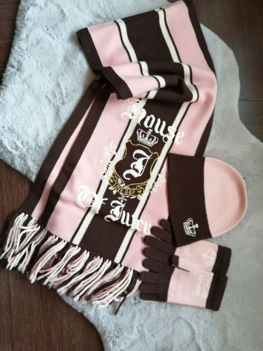Komplet, zestaw czapka, szalik, rękawiczki Juicy Couture