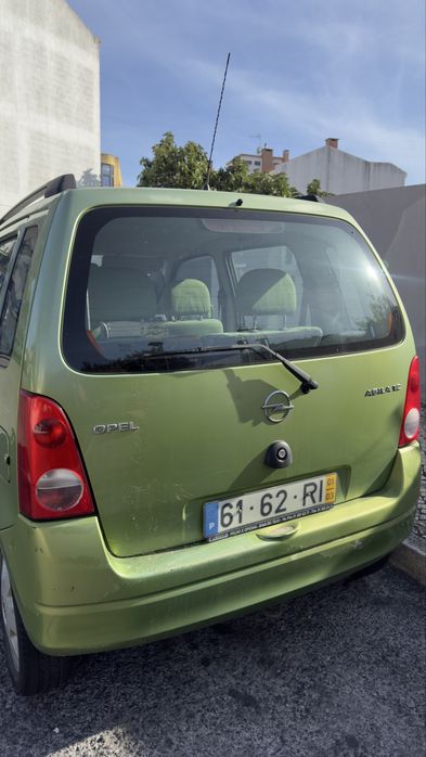 Opel agila 12 carro usado