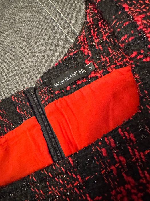 Стильне твідове плаття Mon Blanche