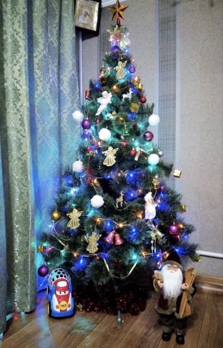 Продам штушну ялинку