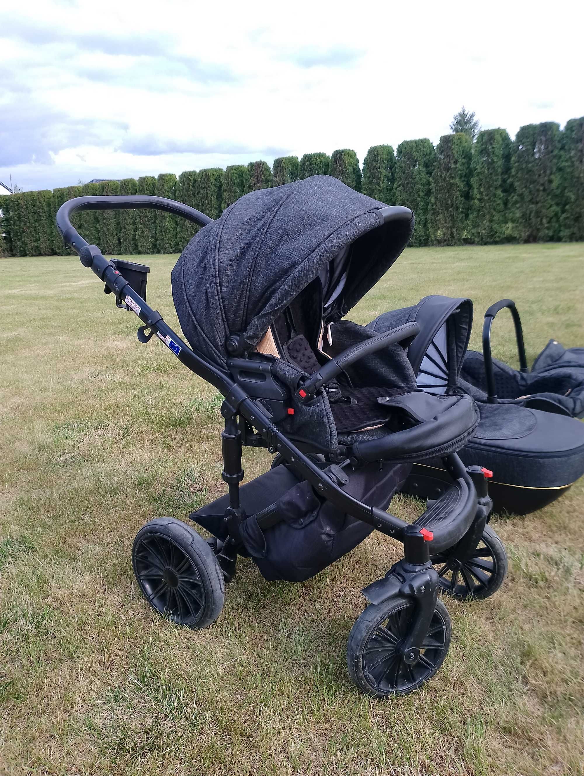 Wózek dziecięcy marki OTTIS 3 w 1