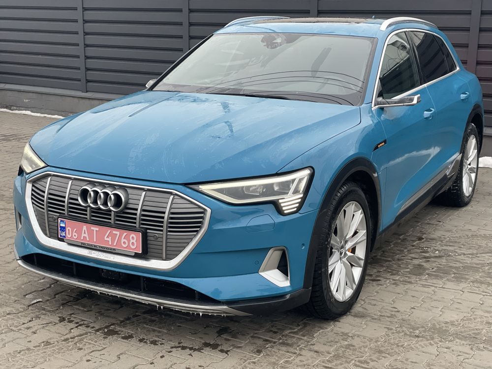 Audi e-tron обмін на нерухомість