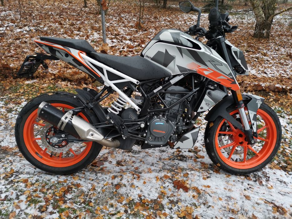 Ktm duke 125 r2024