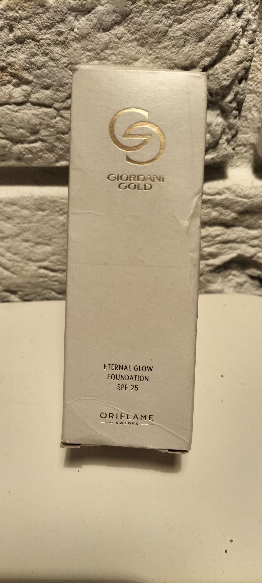 Podkład Eternal Glow Foundation spf.25. Natural Beige Oriflame