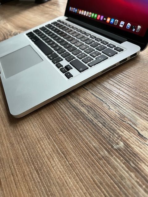 MacBook Pro a1502 (Retina, 13-inch, Mid 2014)