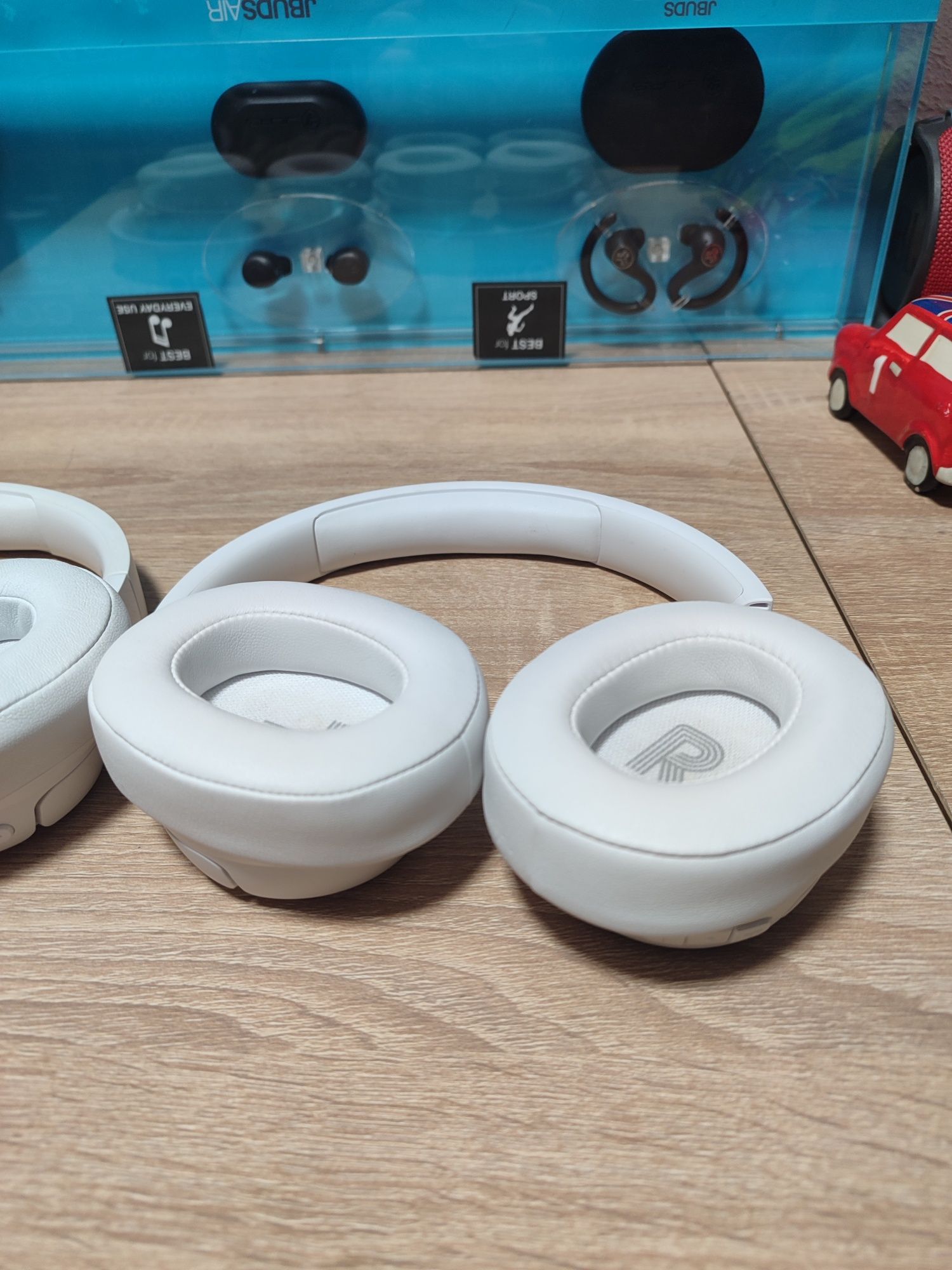 Навушники JBL Tune 760NC