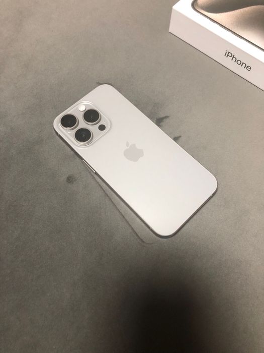 Apple iPhone 15 Pro 128GB Natural Titanium