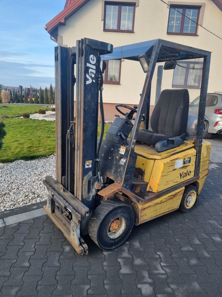 Yale GLP16AP  triplex 4.5m 1600kg gas ( hyster, linde h16)