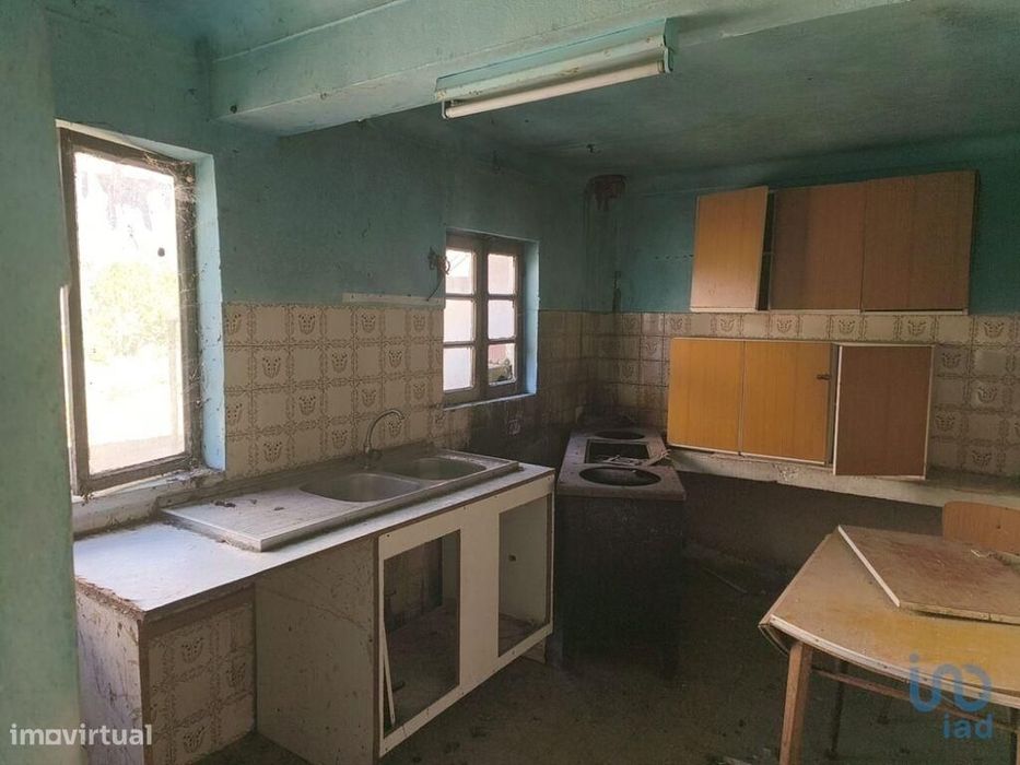 Casa / Villa T4 em Canas de Senhorim de 176,00 m2